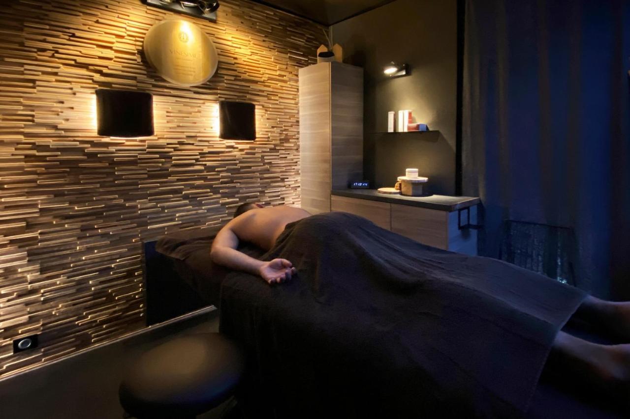 Le Domaine Des Pres Verts Suites & Chambres Avec Jacuzzi Privatif Jouey Exteriör bild