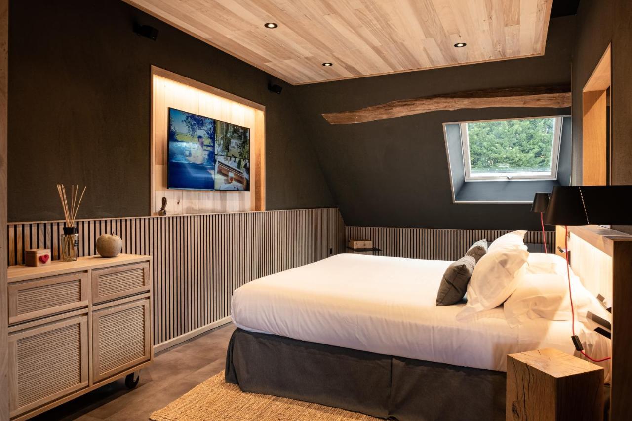 Le Domaine Des Pres Verts Suites & Chambres Avec Jacuzzi Privatif Jouey Exteriör bild