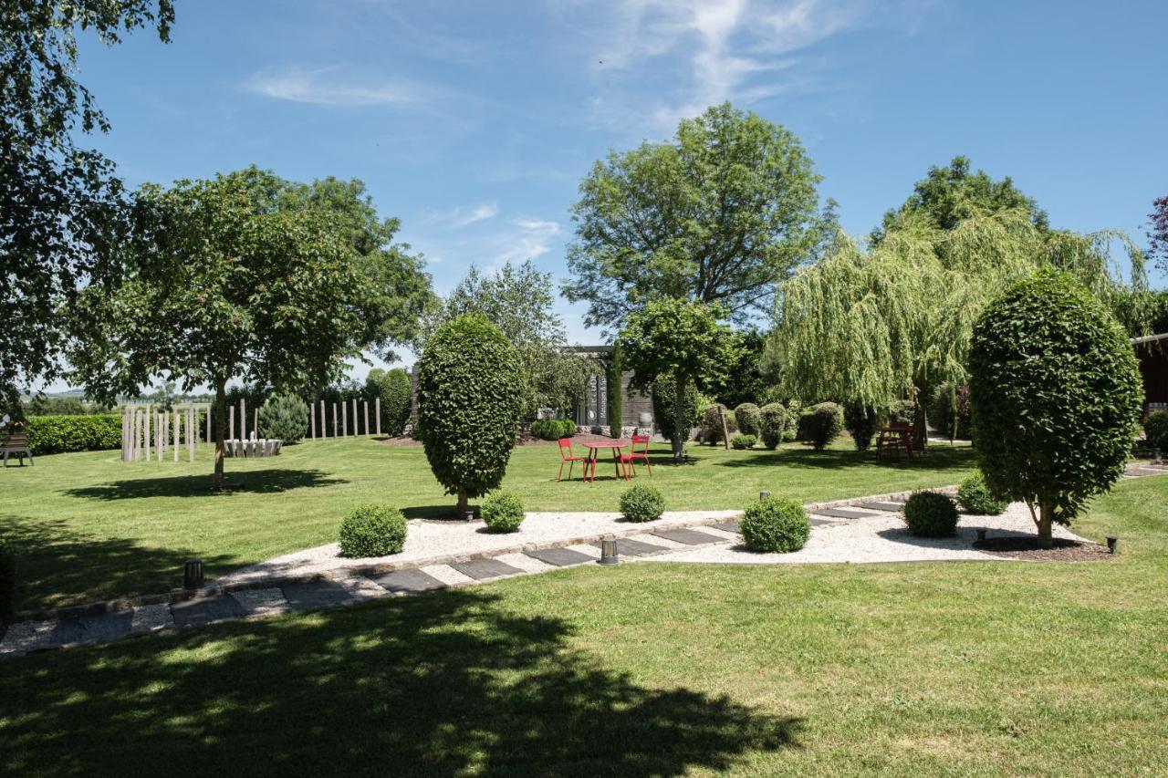 Le Domaine Des Pres Verts Suites & Chambres Avec Jacuzzi Privatif Jouey Exteriör bild