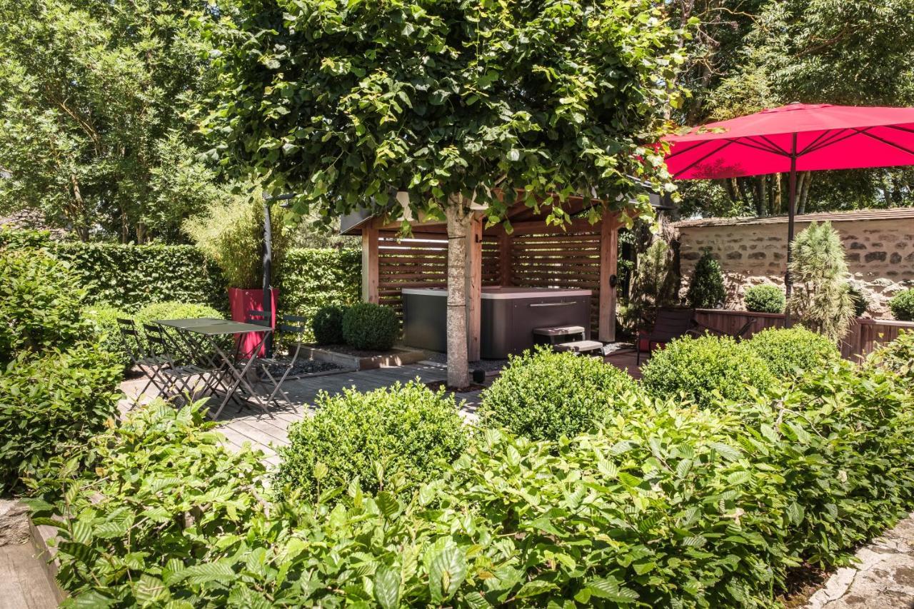 Le Domaine Des Pres Verts Suites & Chambres Avec Jacuzzi Privatif Jouey Exteriör bild