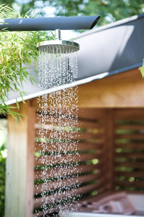 Le Domaine Des Pres Verts Suites & Chambres Avec Jacuzzi Privatif Jouey Exteriör bild