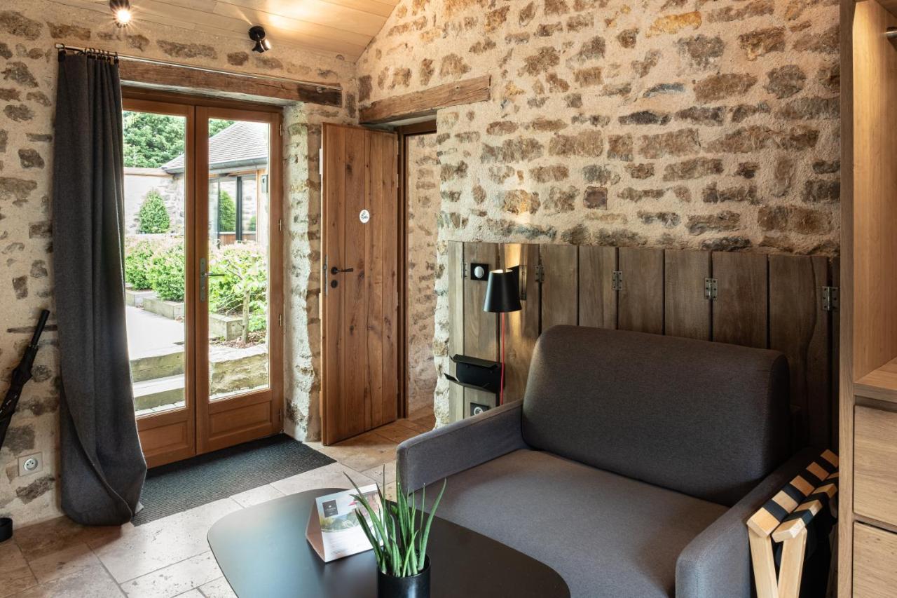 Le Domaine Des Pres Verts Suites & Chambres Avec Jacuzzi Privatif Jouey Exteriör bild