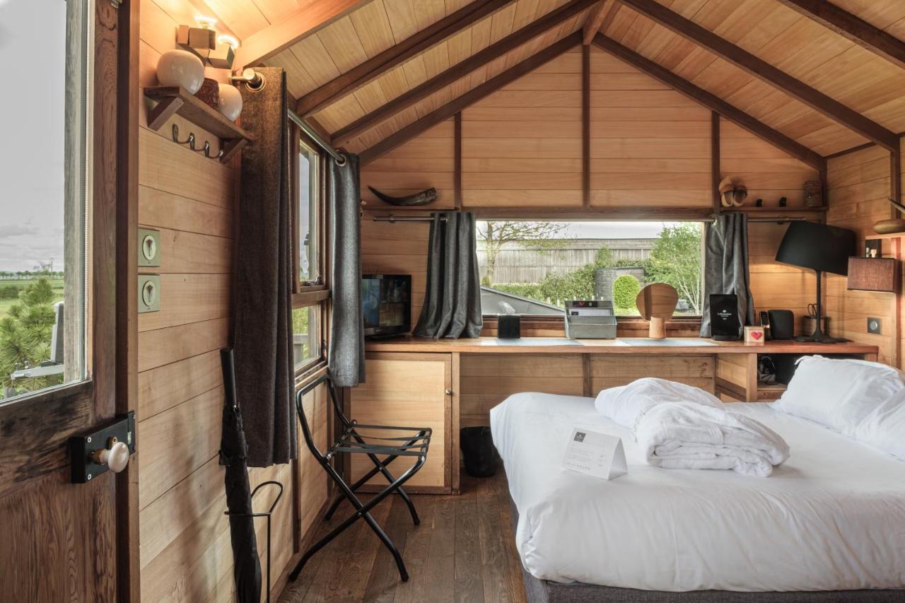 Le Domaine Des Pres Verts Suites & Chambres Avec Jacuzzi Privatif Jouey Exteriör bild