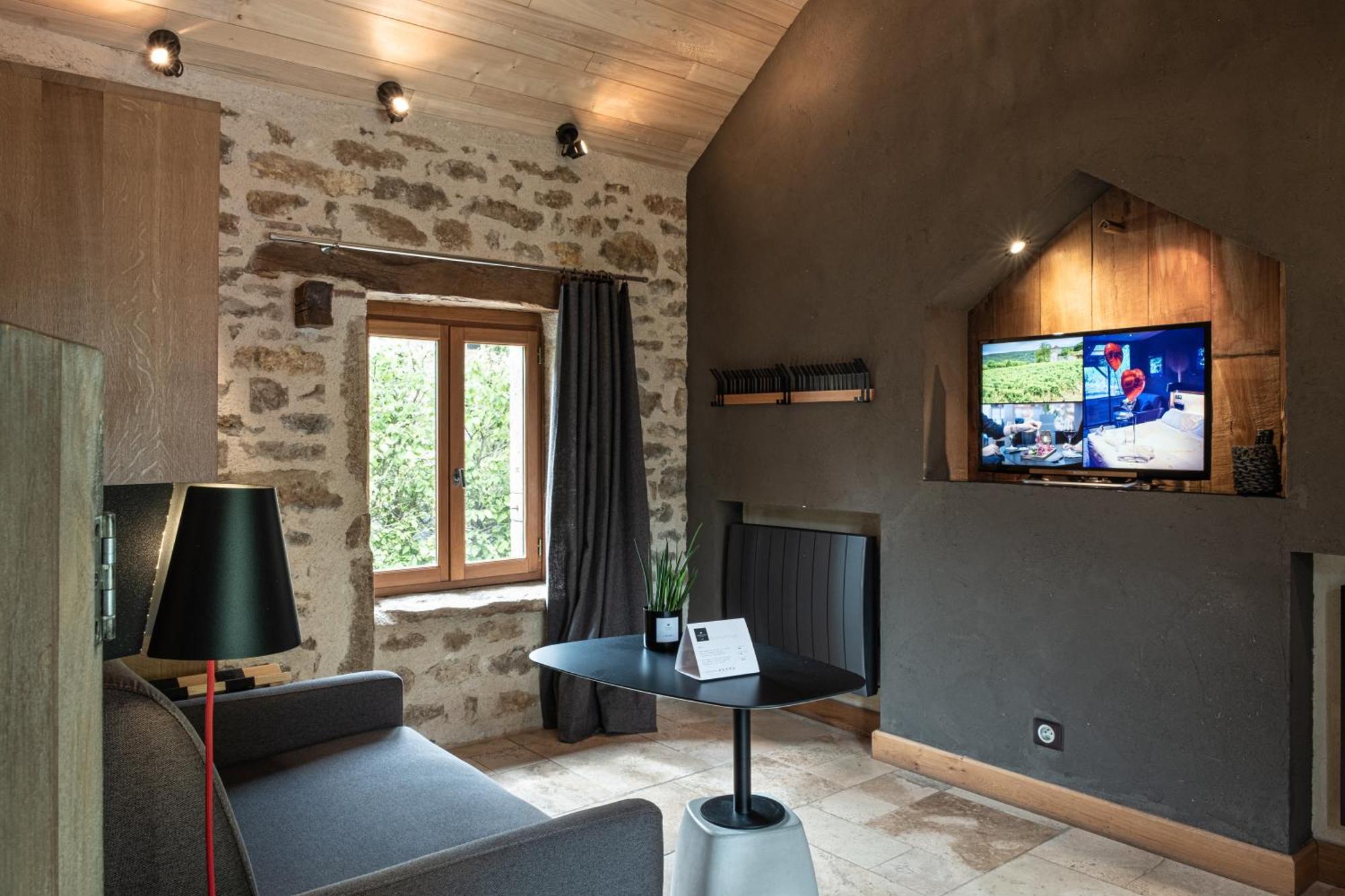 Le Domaine Des Pres Verts Suites & Chambres Avec Jacuzzi Privatif Jouey Rum bild