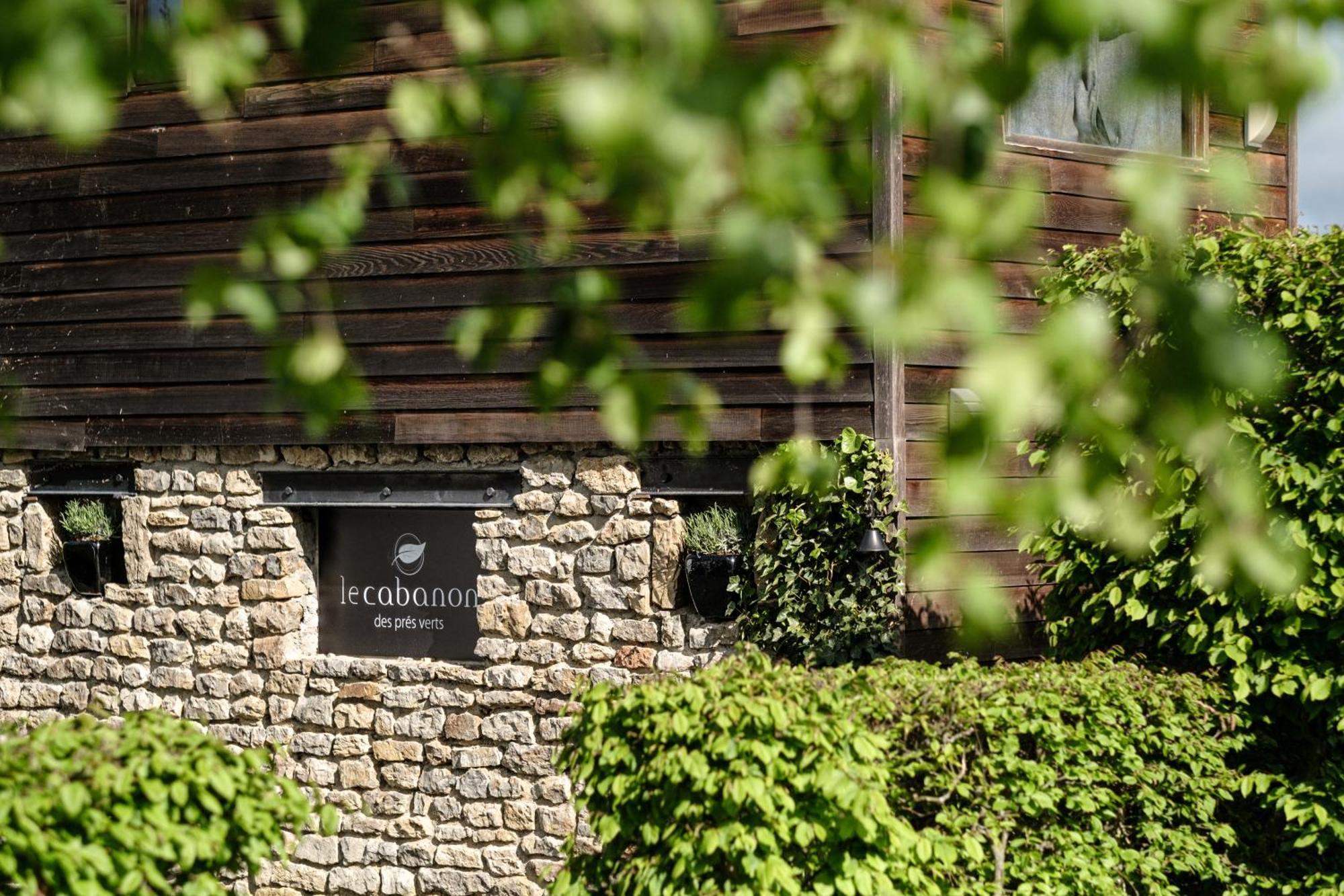 Le Domaine Des Pres Verts Suites & Chambres Avec Jacuzzi Privatif Jouey Rum bild